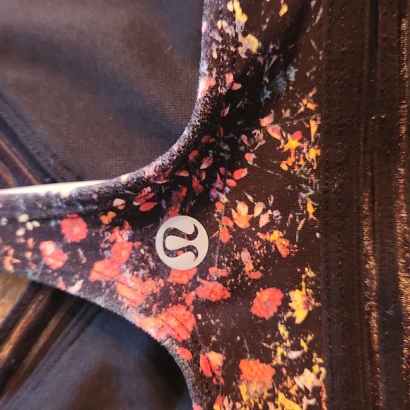 Lululemon Find Focus Bra Size 6 - Picture 4 of 6